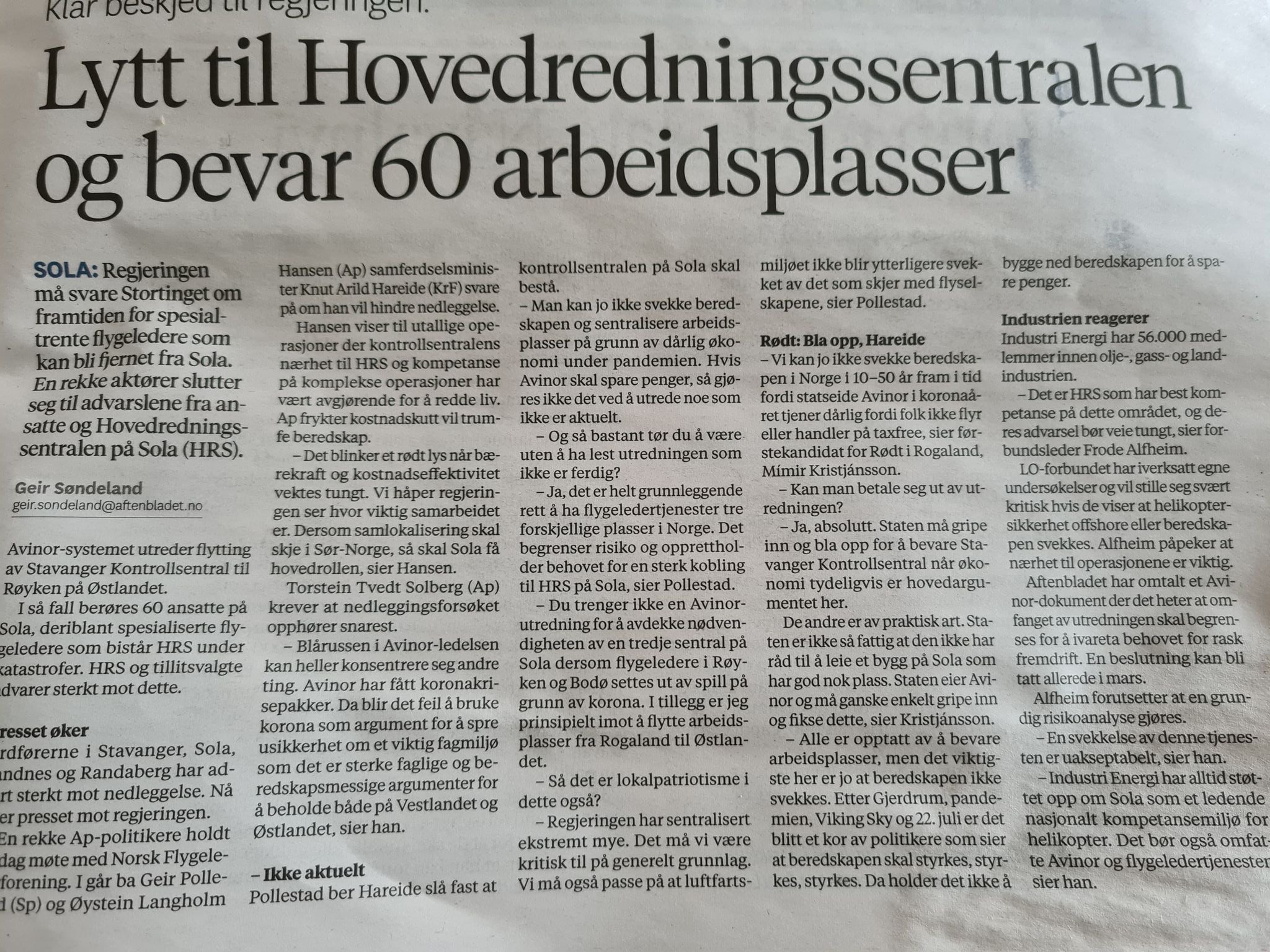 Faksimile av oppslag i Stavanger Aftenblad tirsdag 19. januar 2021, der Frode Alfheim advarer mot flytting av flygeledertjenester fra Sola.