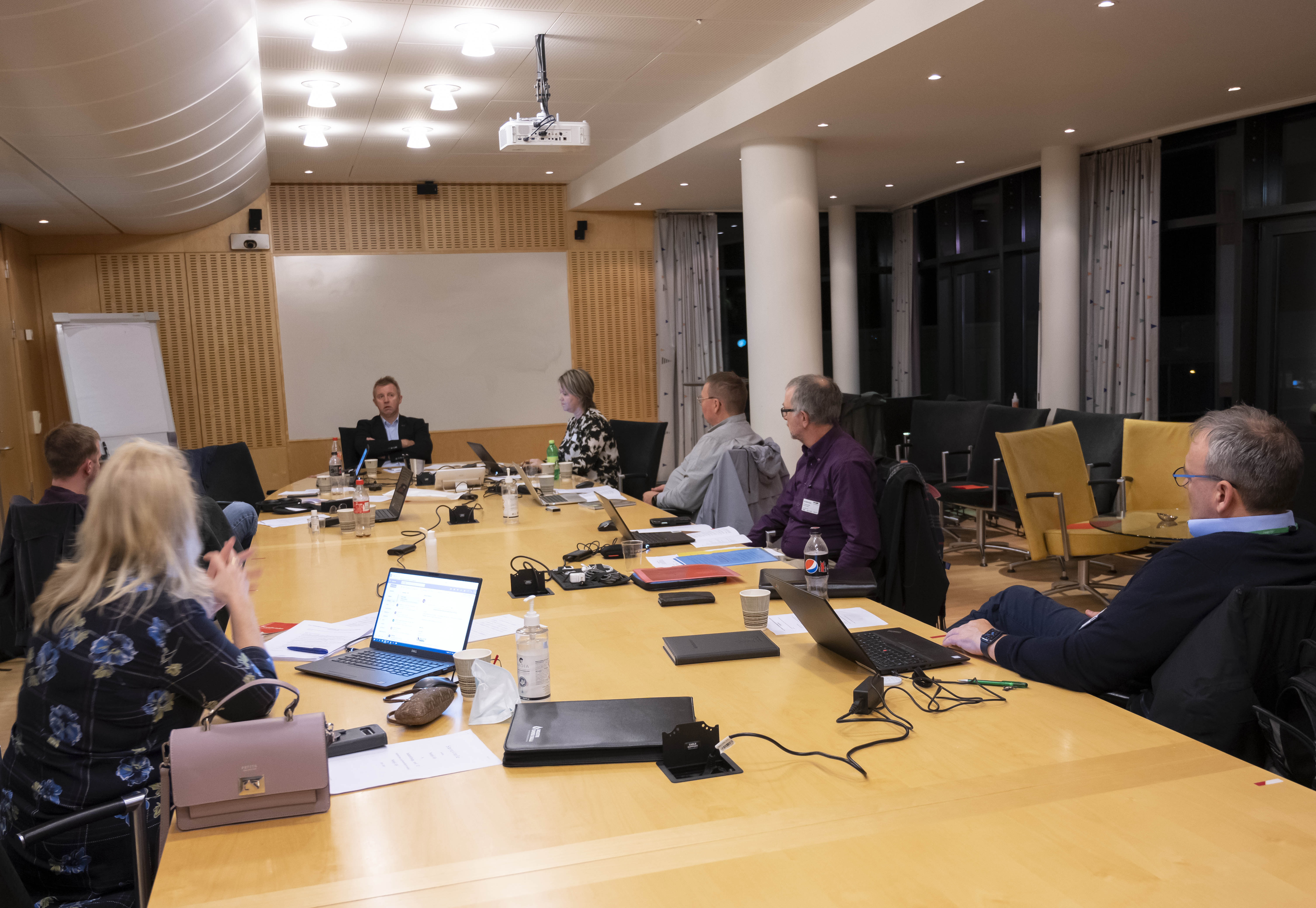 Industri Energi sitt forhandlingsutvalg under forhandlingene på bransjeavtalen. Foto: Atle Espen Helgesen