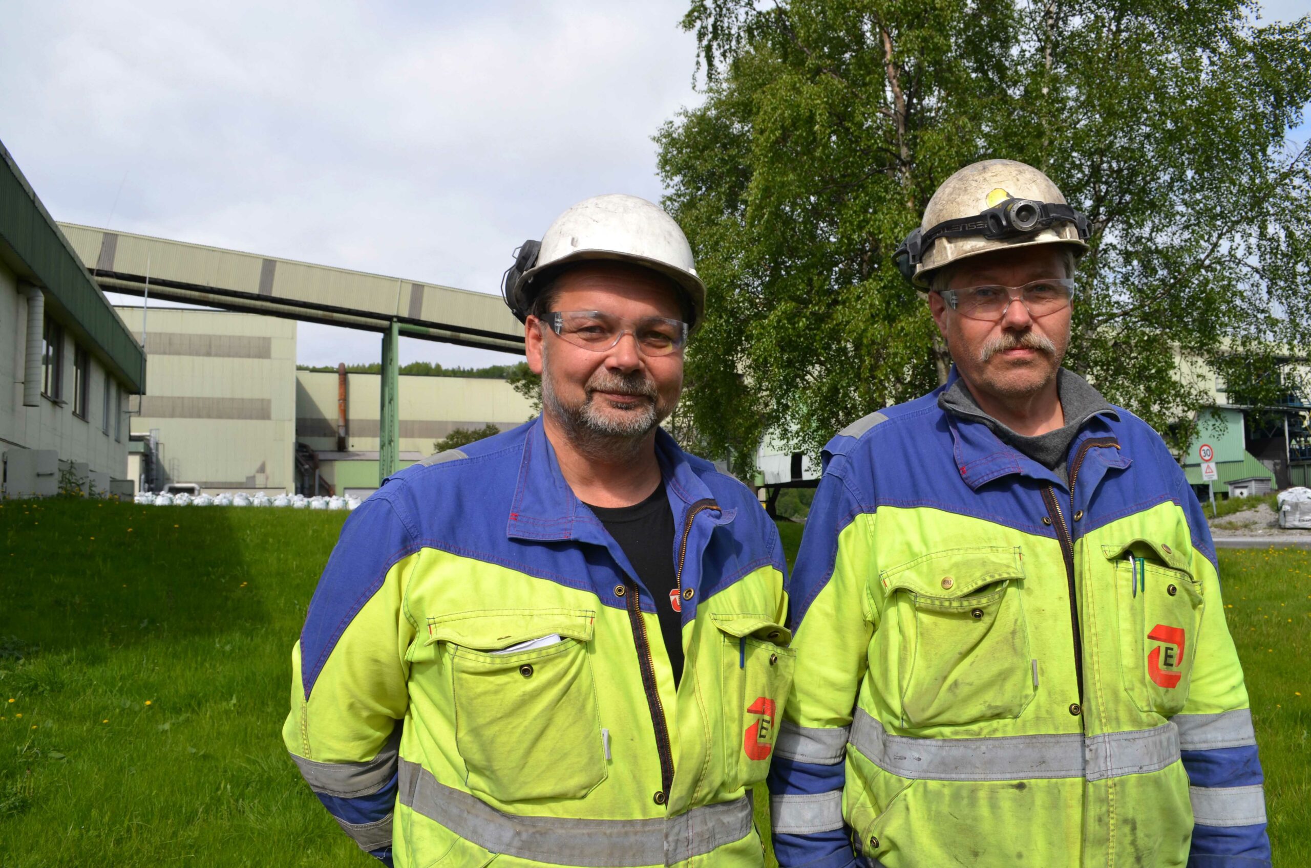Fra venstre: Hovedtillitsvalgt Jan-Harald Karlsen og hovedverneombudet Oddbjørn Strømhaug i Industri Energi ved Elkem Salten.