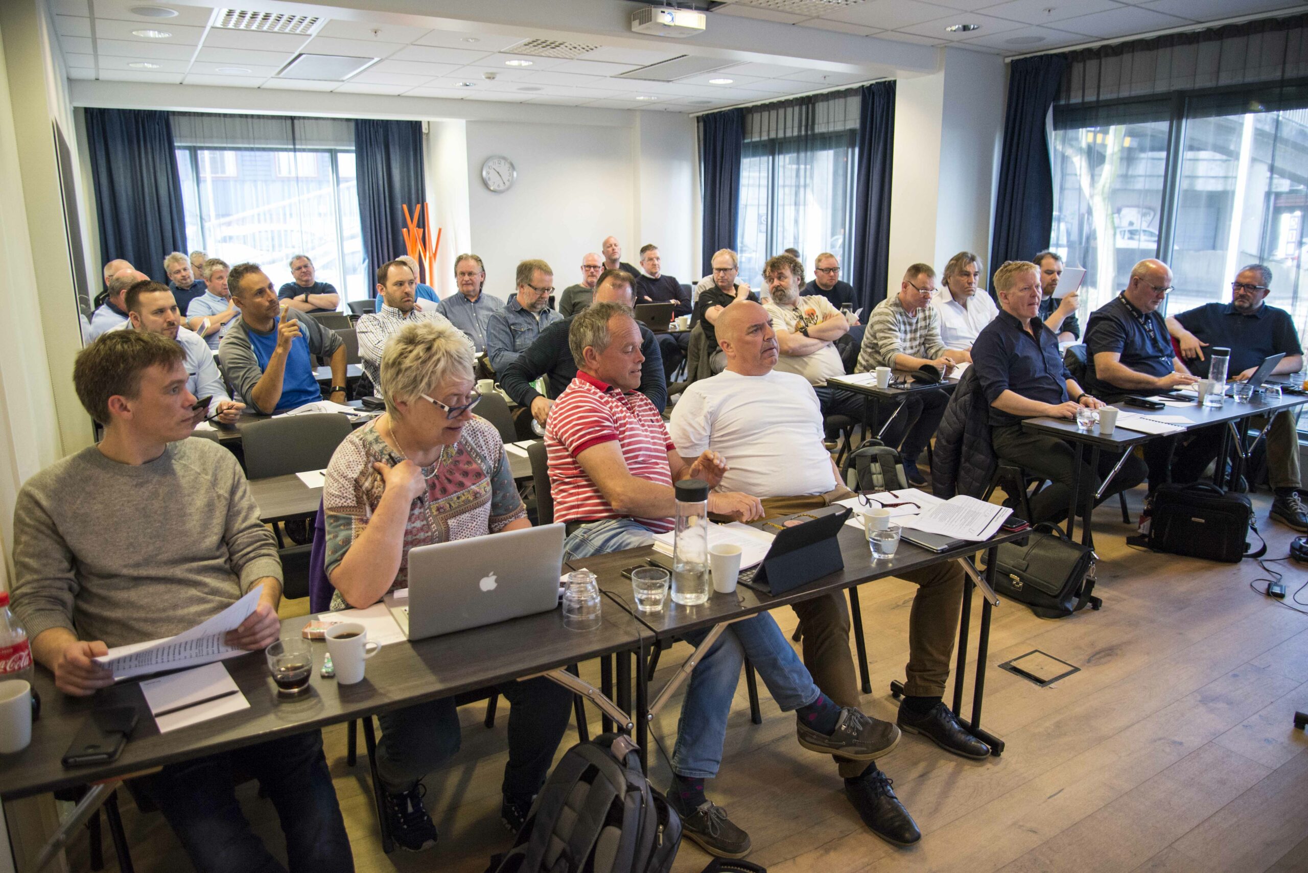 Drøyt 40 tillitsvalgte var samlet i Stavanger til tariffkonferanse på flyteriggområdet. Foto: Atle Espen Helgesen
